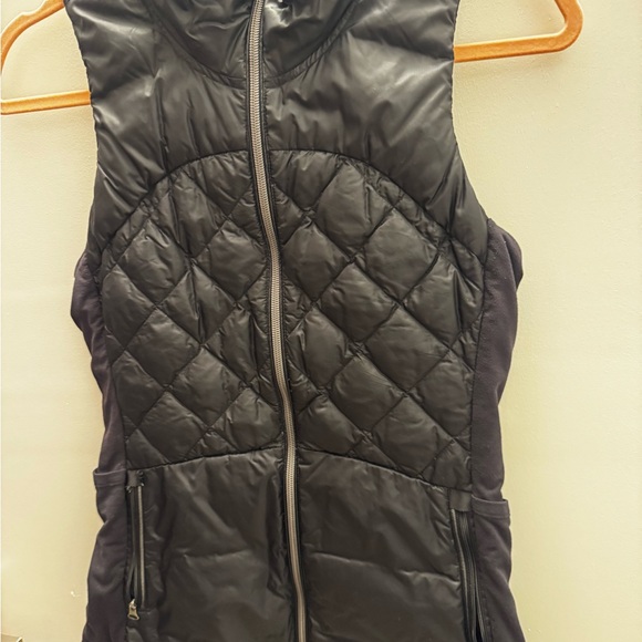 Women's Lululemon Vest - Picture 3 of 8